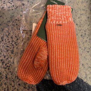 NWT L.L. Bean Women's Winter Fleece Lined Mittens, Deep Coral, OSFA